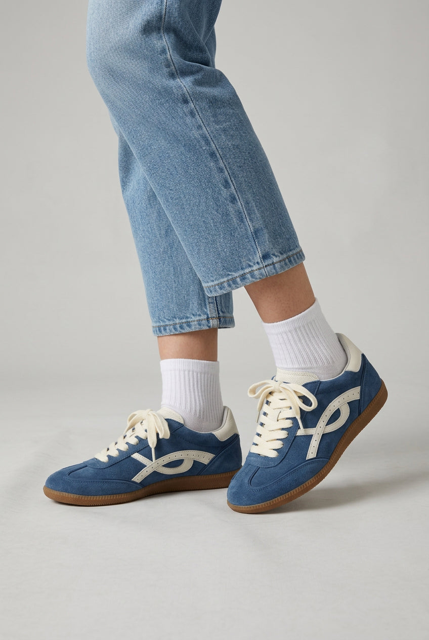 Vieux Desoto unisex retro sneaker in blue and white