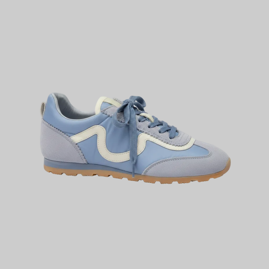 Vieux Riverbend women's retro runner in light blue and silver, three-quarter view