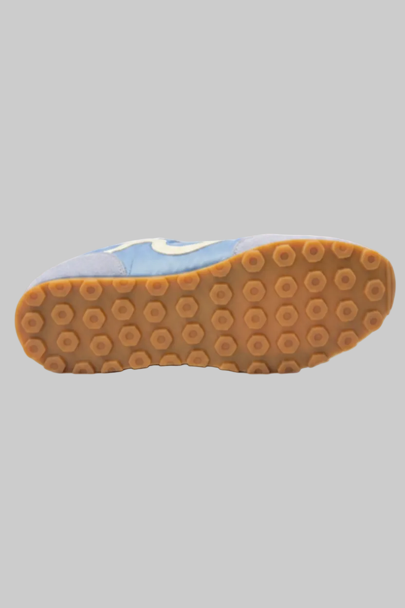 Vieux Riverbend women's retro runner in light blue and silver, gum rubber sole